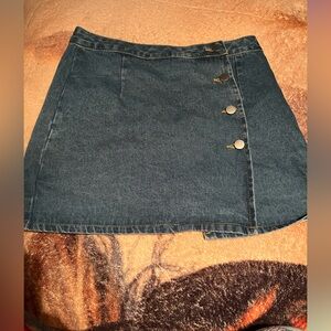 Stylish Denim Skirt with Button Accents